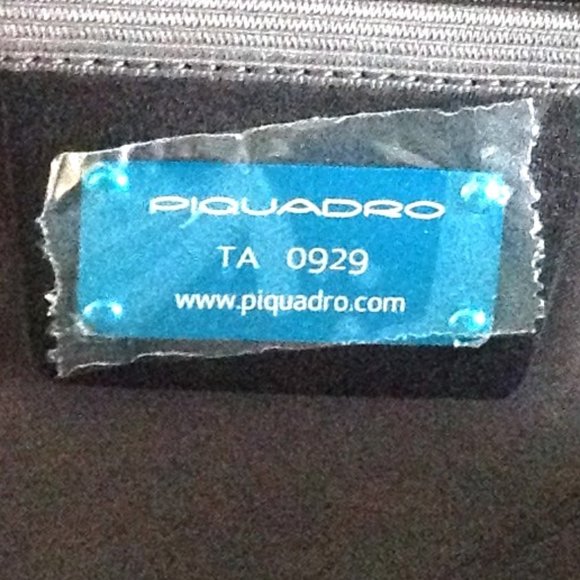 Piquadro Downtown Leather Backpack - Picture 7 of 12